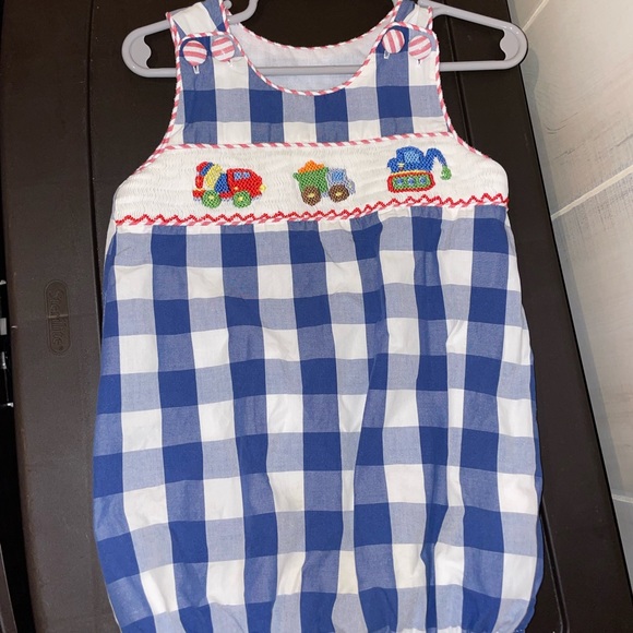 Boys smocked bubble - Picture 1 of 2